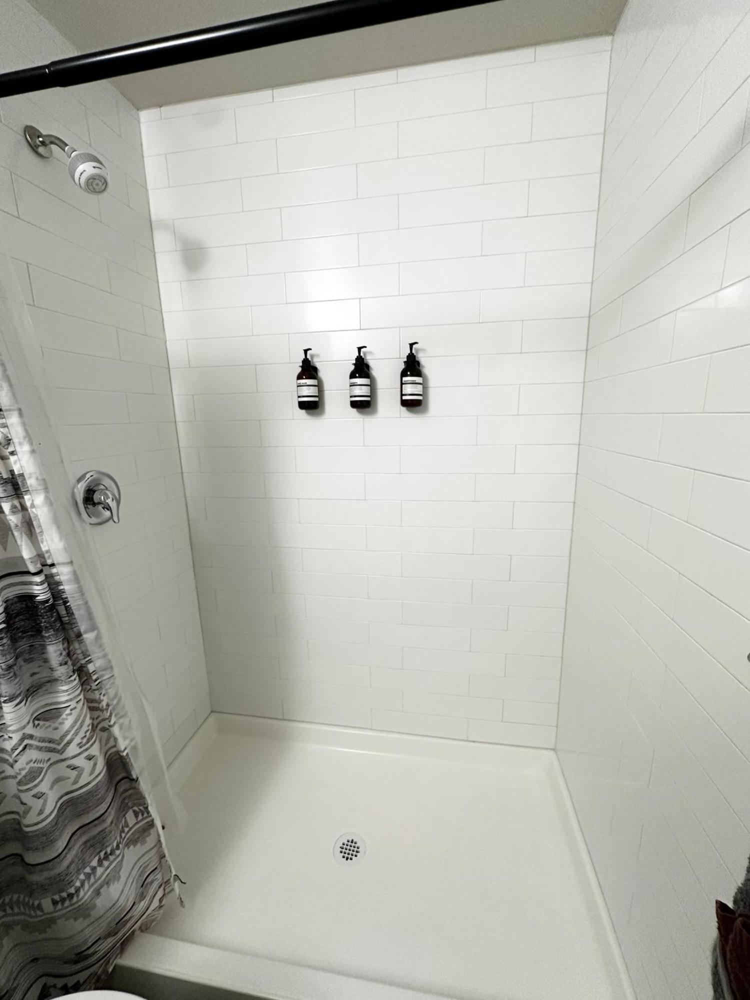 Central Tacoma Homestay With Breakfast Included -Private Room- Номер фото